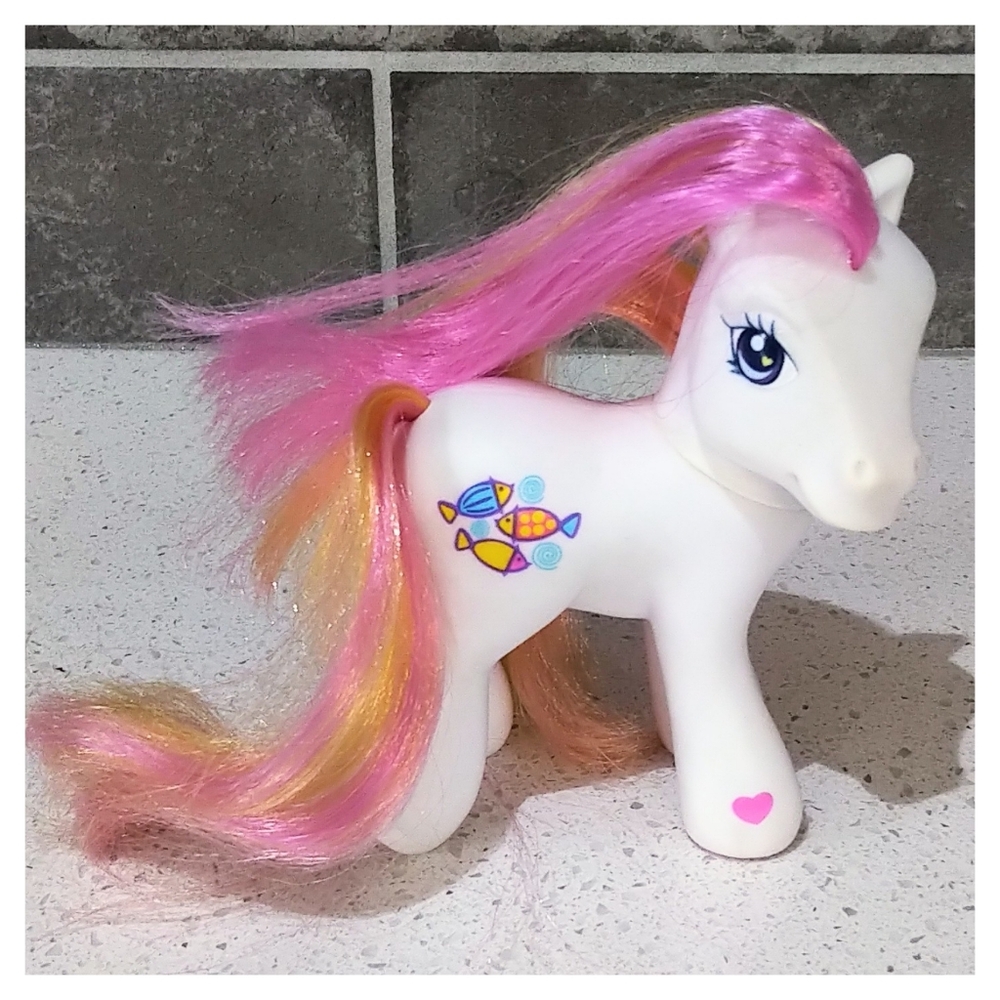2005 My Little Pony G3 Butterfly Island Summer Shores